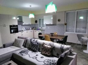 VANA APARTMENT